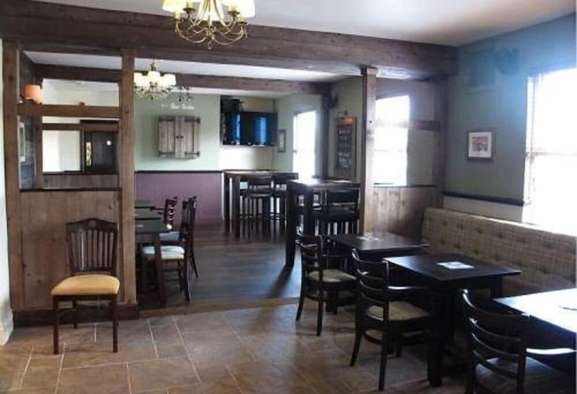 Хостел Old Red House