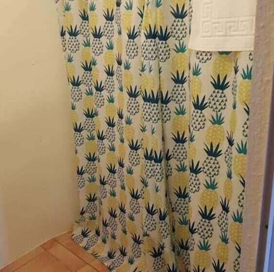 Хостел Old Red House