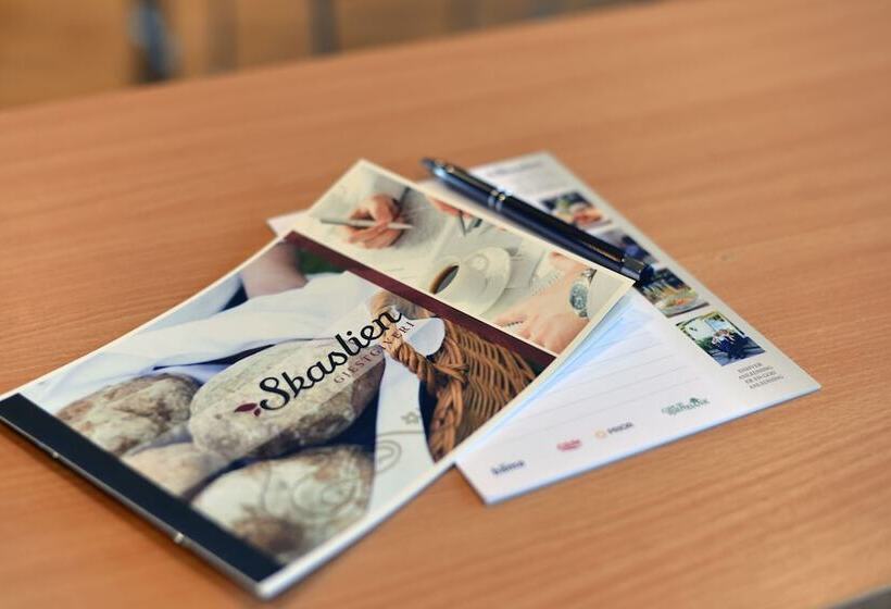 여관 Skaslien Hotel & Guesthouse