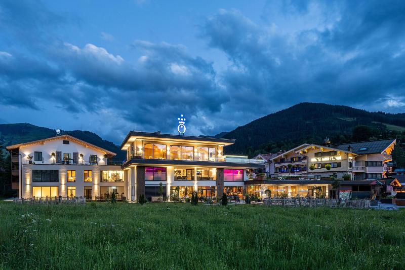 هتل Die Hochkönigin   Mountain Resort