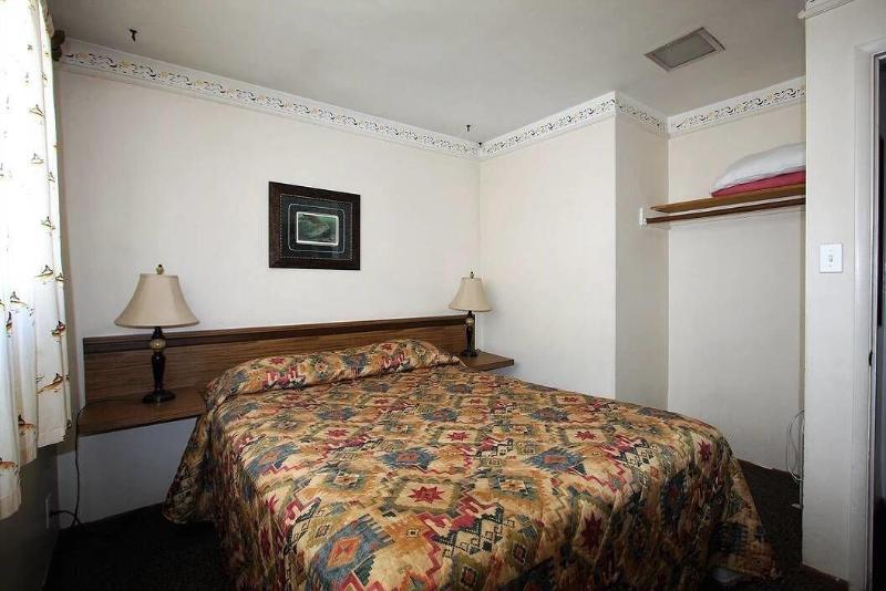 Отель Fern Creek Lodge