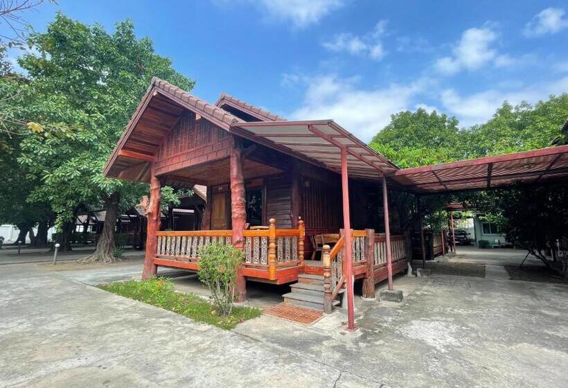 هتل Sky View Resort Buriram