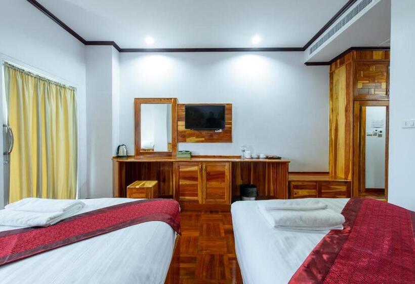 هتل Sky View Resort Buriram