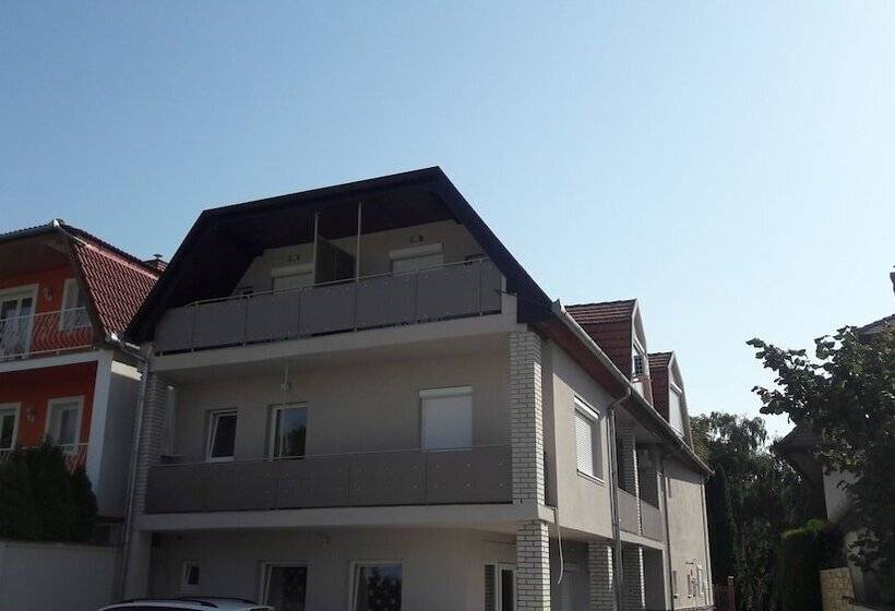 Hévízi Tópark Panzió