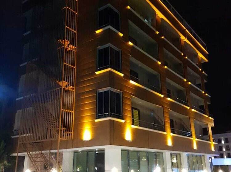 Otel Moonrose