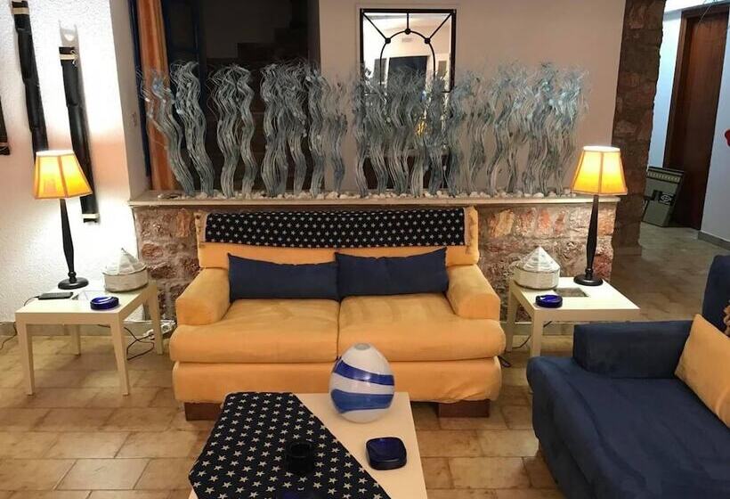 پانسیون Milos Inn & Maisonette