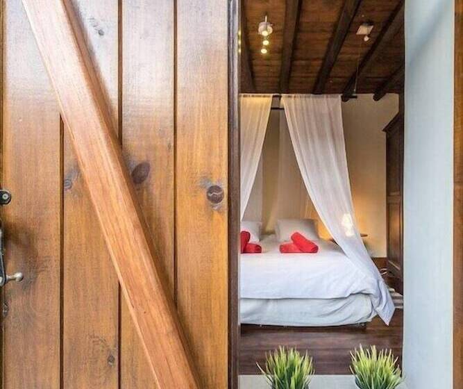 Redbluedoor