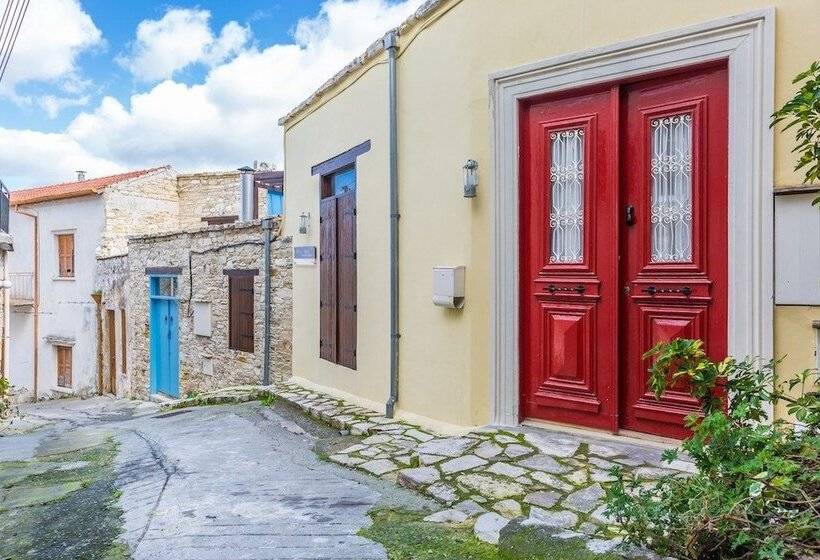 Redbluedoor