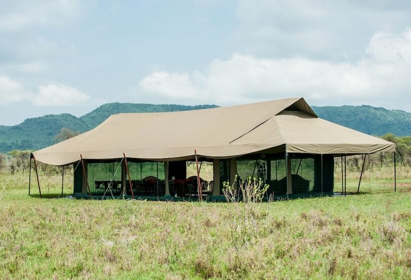 هتل Kananga Special Tented Camp
