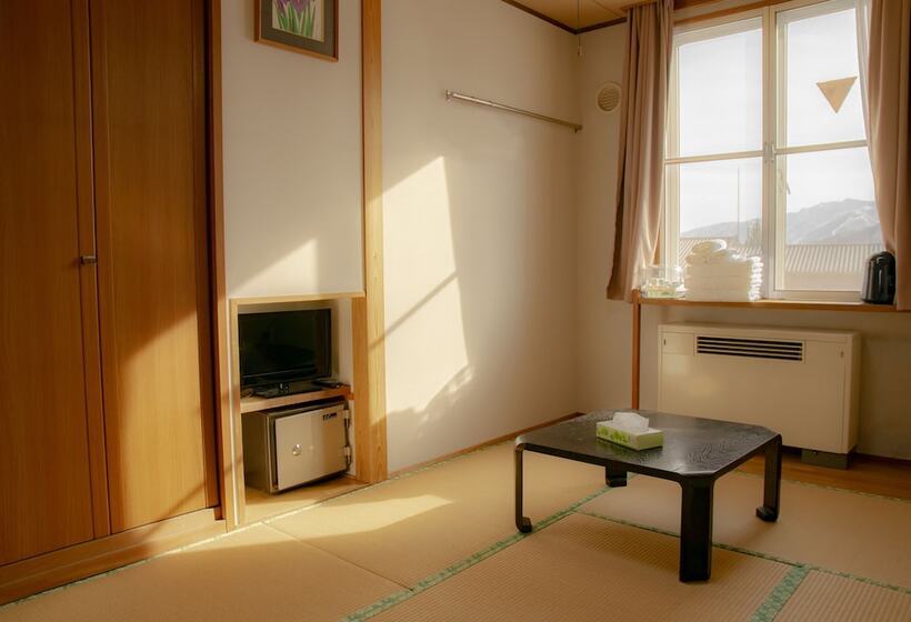 La Vista Hotel Tsugaike   Stay On The Slopes