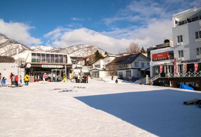 La Vista Hotel Tsugaike   Stay On The Slopes