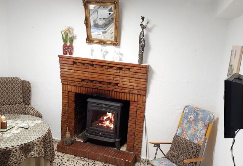 پانسیون Casa Rural Lunares Y Salinera