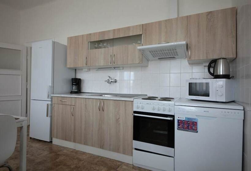 Angel City Apartments