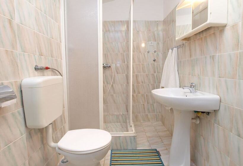 Apartments Dragica 929