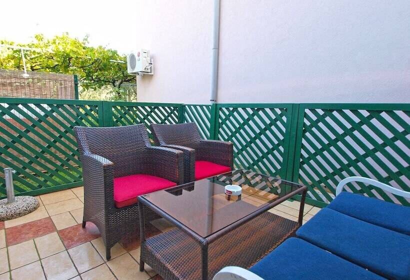 Apartments Dragica 929