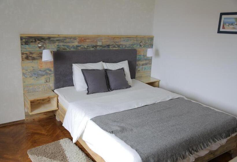 پانسیون Guest House Mediterranea
