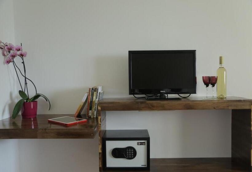پانسیون Guest House Mediterranea