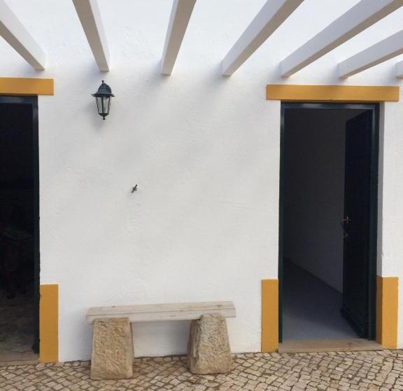 ペンション Quinta Ribeira Do Labrador   Lisbon West Wine Route