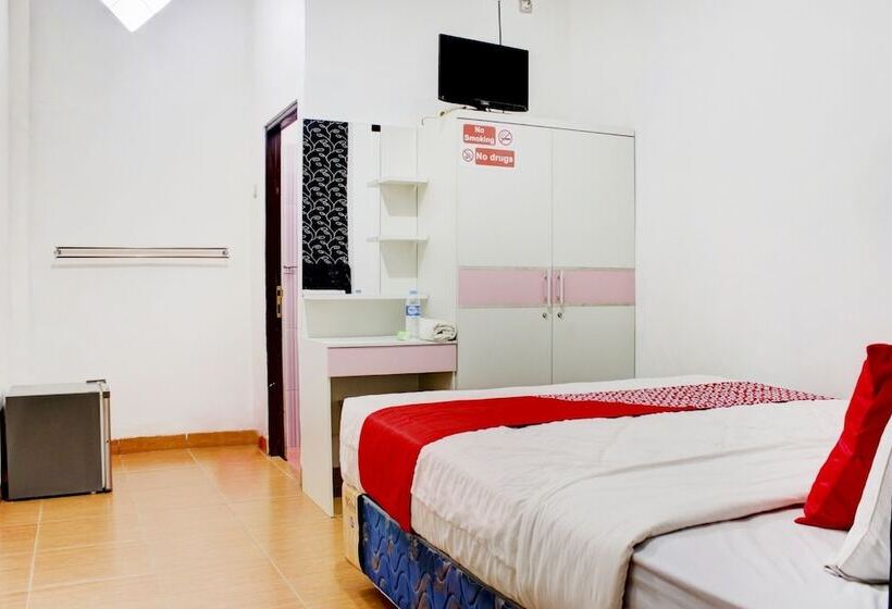 پانسیون Semata Wayang Syariah Homestay