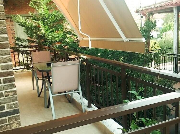 Villa Yanna Studios