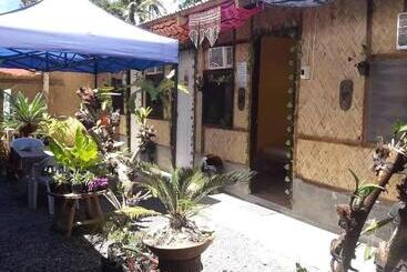 هتل Garden View Inn