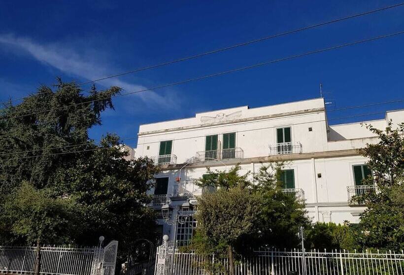 فندق Albergo Santa Teresa
