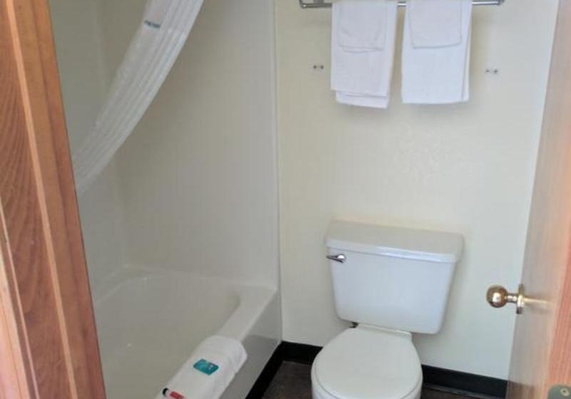 Fort Three Forks Motel & R V Park