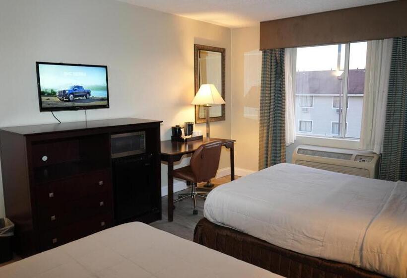 호텔 Copley Inn & Suites, Copley   Akron