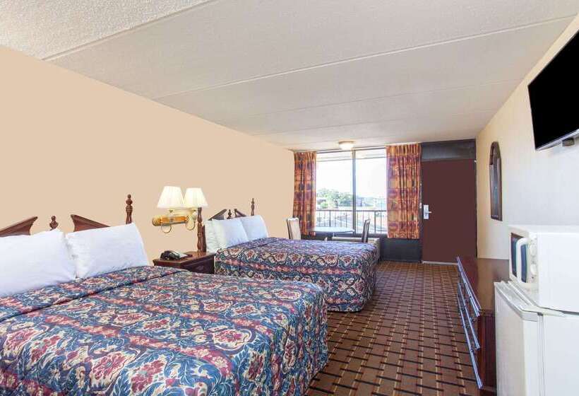 فندق Days Inn & Suites By Wyndham Pigeon Forge