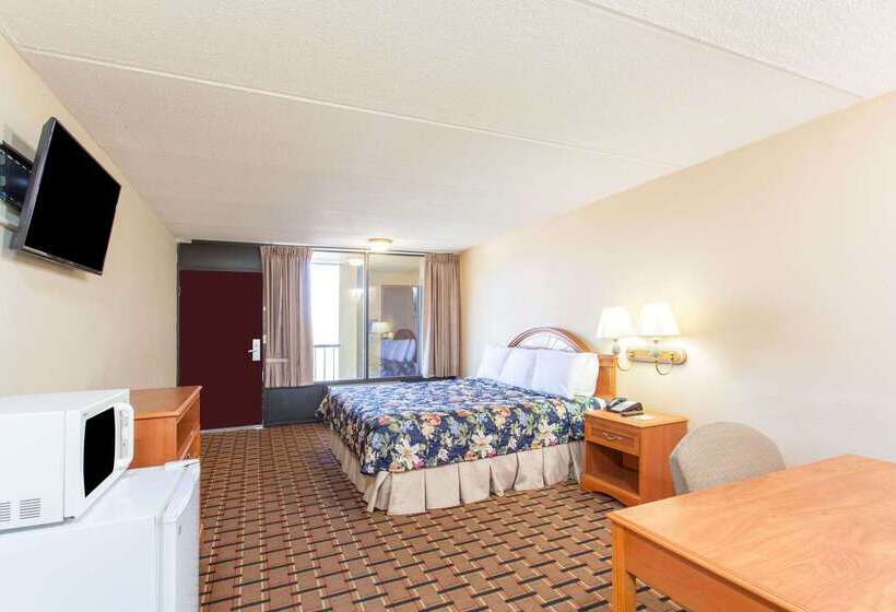 هتل Days Inn & Suites By Wyndham Pigeon Forge