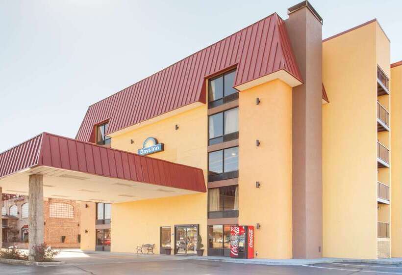 Hotel Days Inn & Suites By Wyndham Pigeon Forge