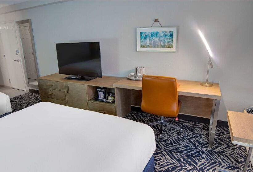 בית מלון כפרי Doubletree By Hilton Harrisonburg
