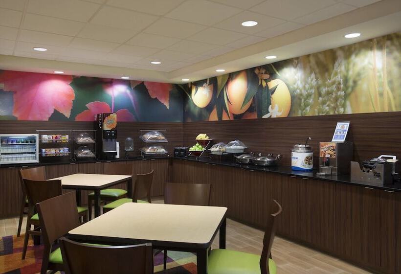 هتل Fairfield Inn & Suites Chicago Midway Airport