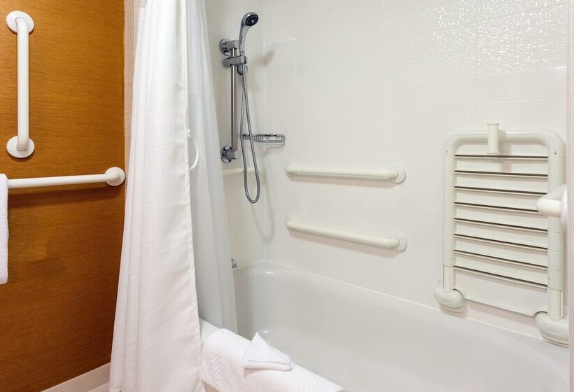 هتل Fairfield Inn & Suites Chicago Midway Airport
