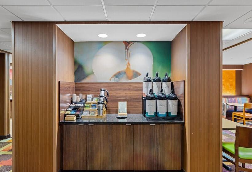 בית מלון כפרי Fairfield Inn Owensboro