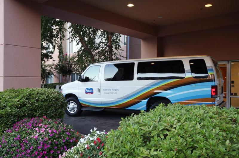 בית מלון כפרי Fairfield Inn Philadelphia Airport
