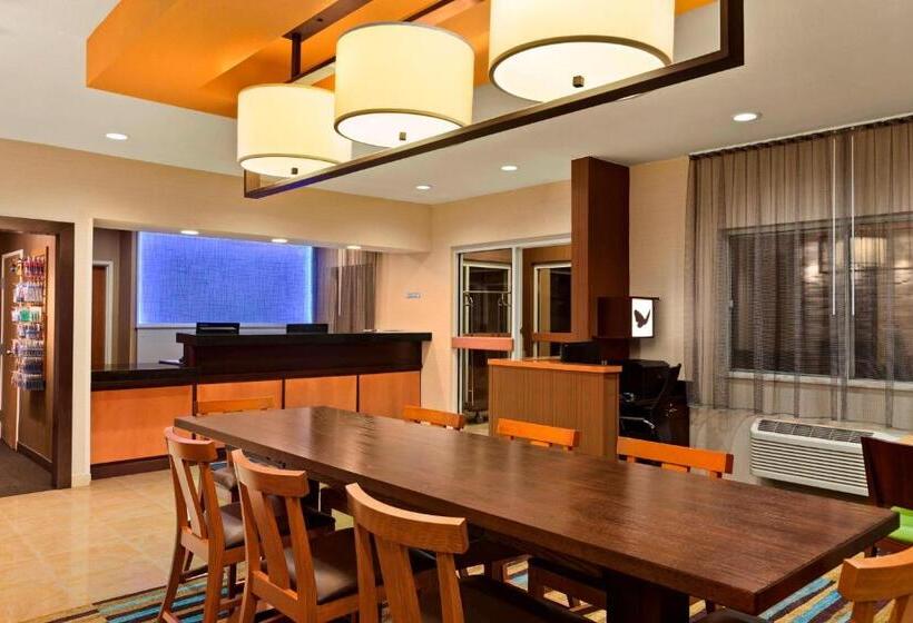 فندق Fairfield Inn Racine