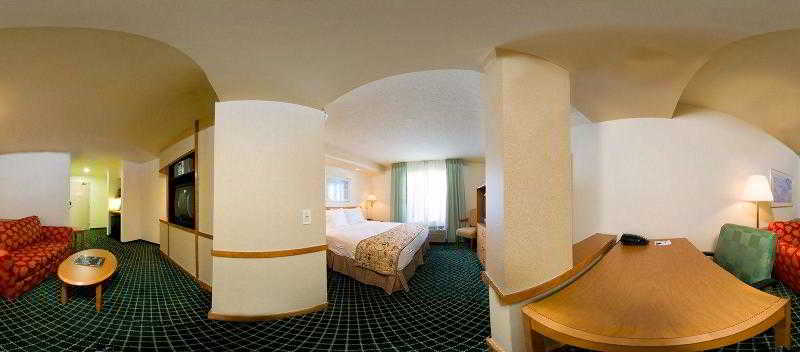 هتل Fairfield Inn & Suites Austin South