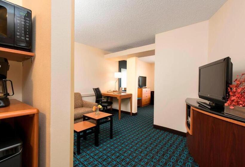 هتل Fairfield Inn & Suites By Marriott Bloomington