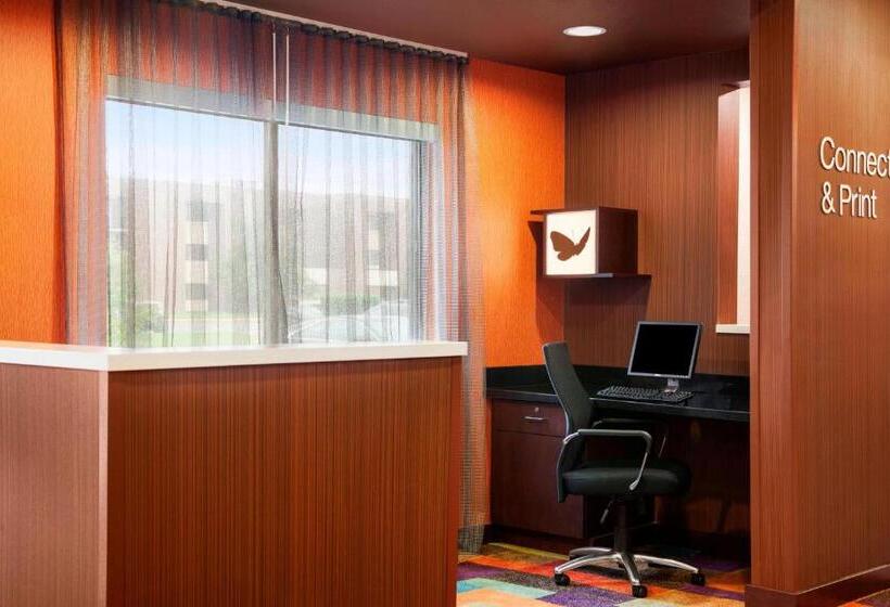 هتل Fairfield Inn & Suites Lansing West