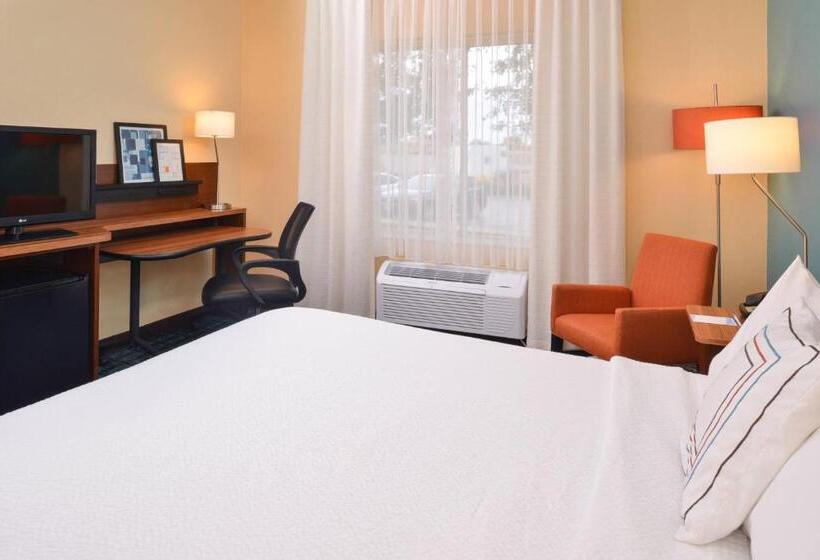 هتل Baymont By Wyndham St Charles