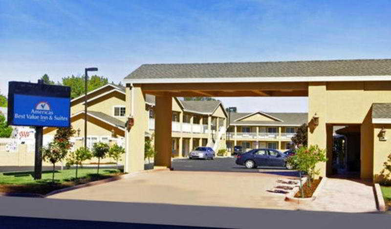 هتل Fairview Inn & Suites