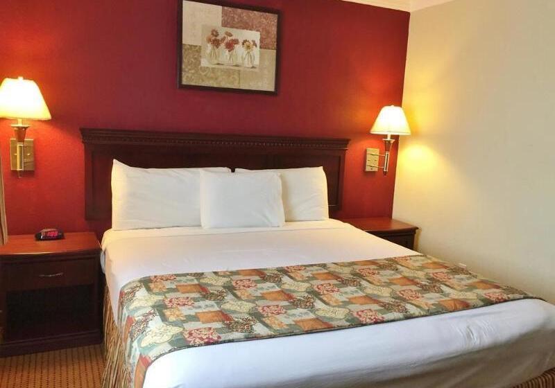 هتل Fairview Inn & Suites