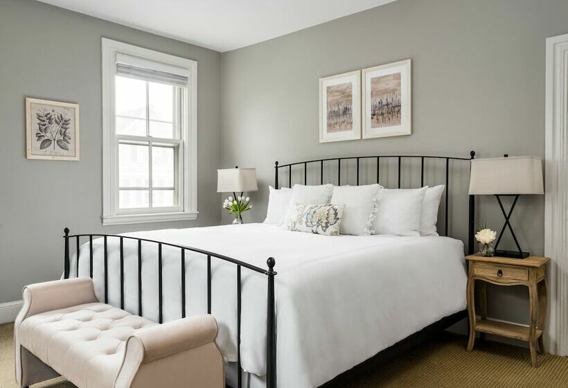 هتل Flag House Inn