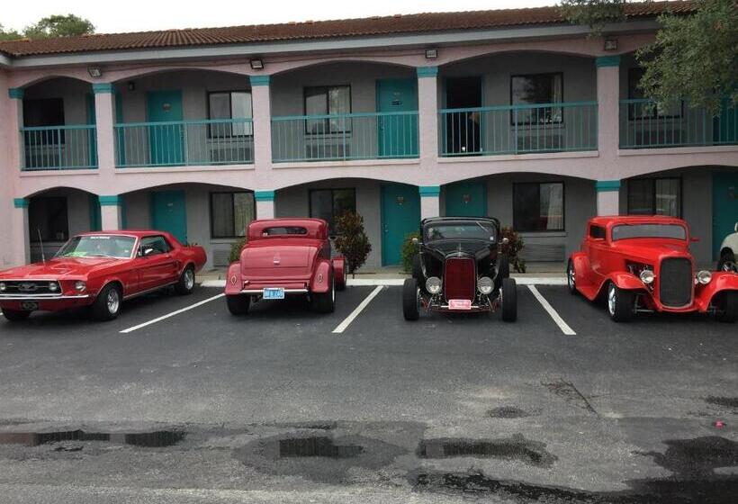 هتل Flamingo Inn