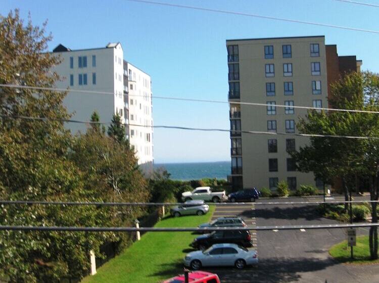 هتل The Grand Beach Inn