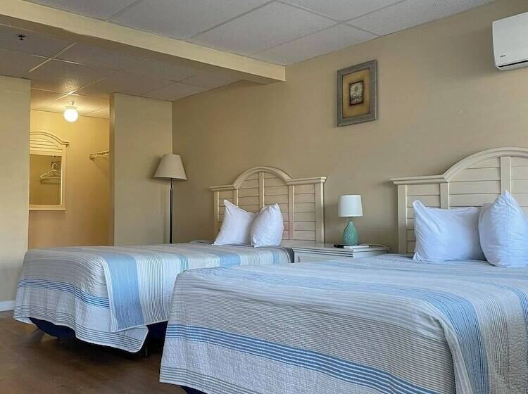 هتل The Grand Beach Inn