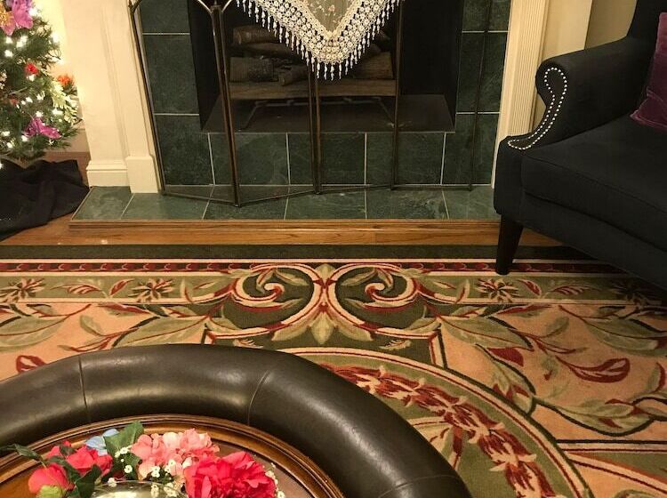 هتل Grand Victorian