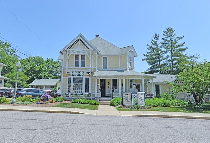 ホテル Grant Street Inn Bloomington