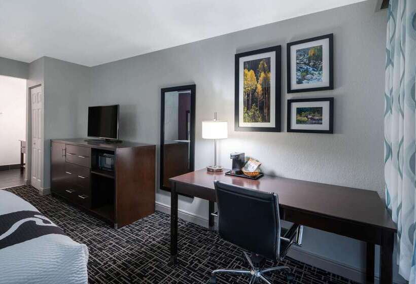 호텔 La Quinta Inn By Wyndham Fort Collins